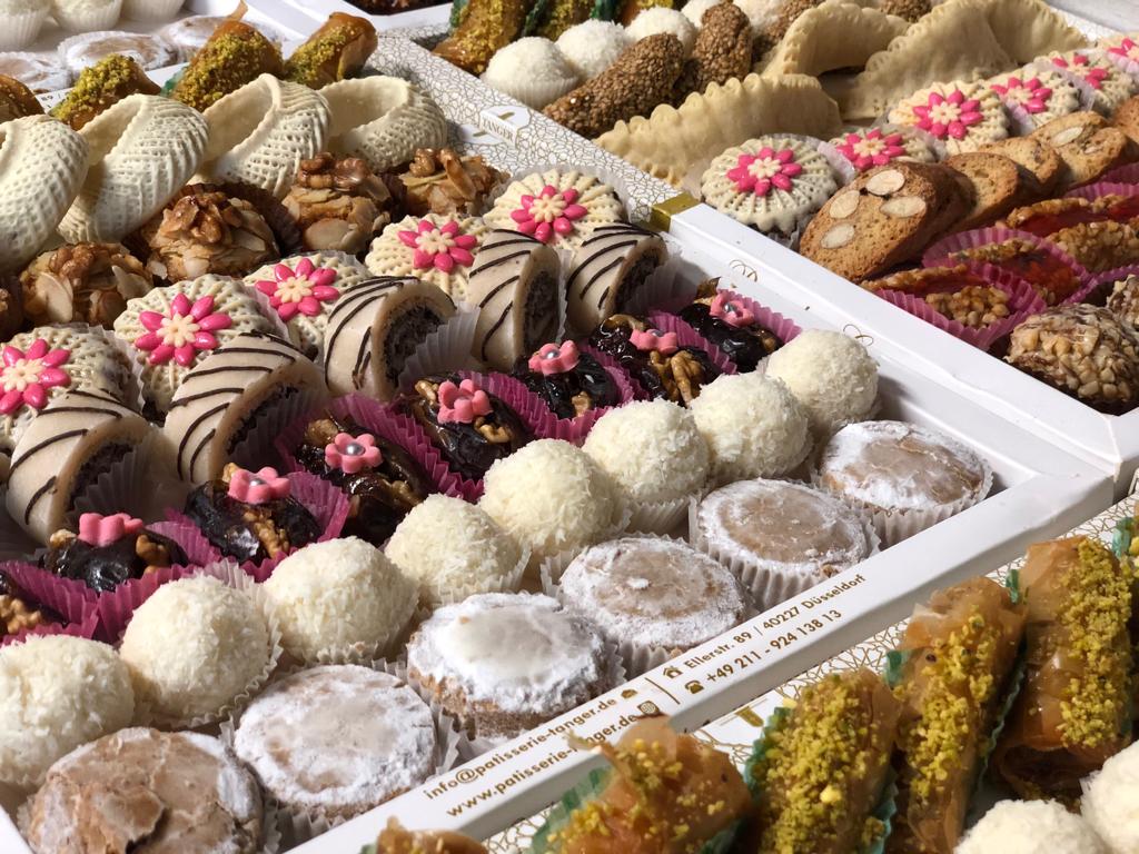 Traditionelles marokkanisches Gebäck und Kekse online kaufen – Authentische Süßigkeiten direkt von Patisserie Tanger