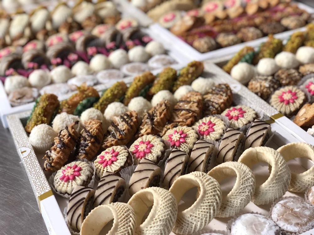 Handgefertigtes marokkanisches Gebäck in der Patisserie Tanger